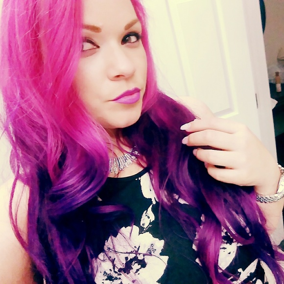 Meet your Posher, Tisa - Picture 2 of 7